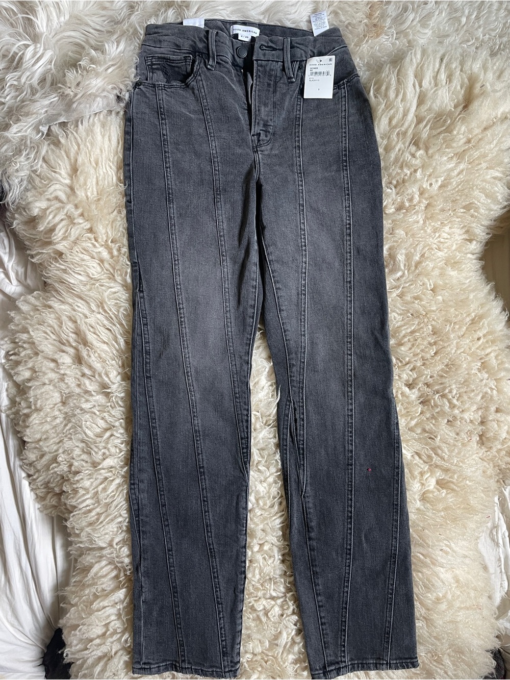 Good American Straight Leg Jeans — Washed Black